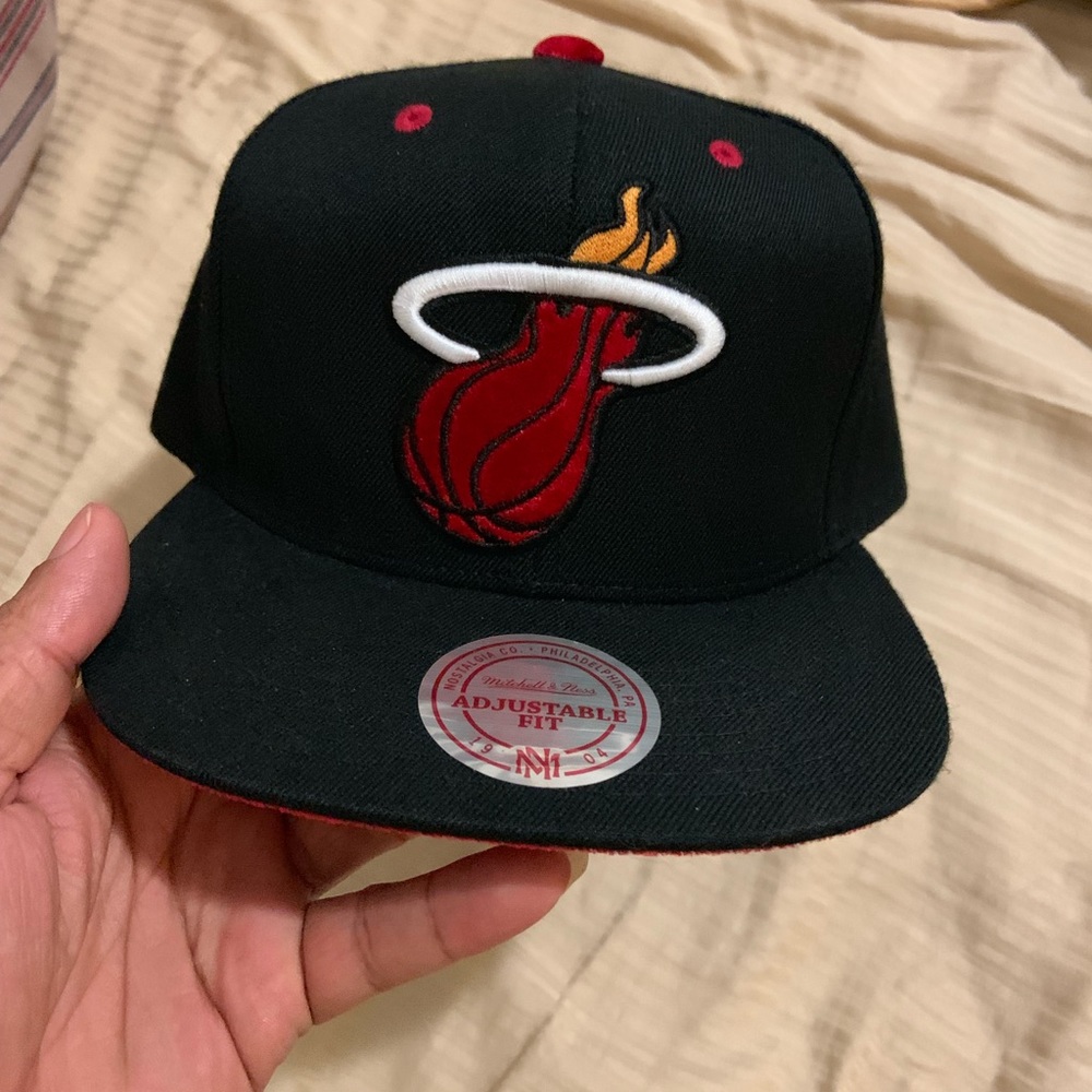Mitchell and Ness Miami Heat hat